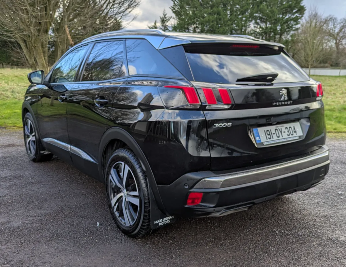 PEUGEOT 3008 1.2 PureTech Allure NCT 01/27 - Image 6