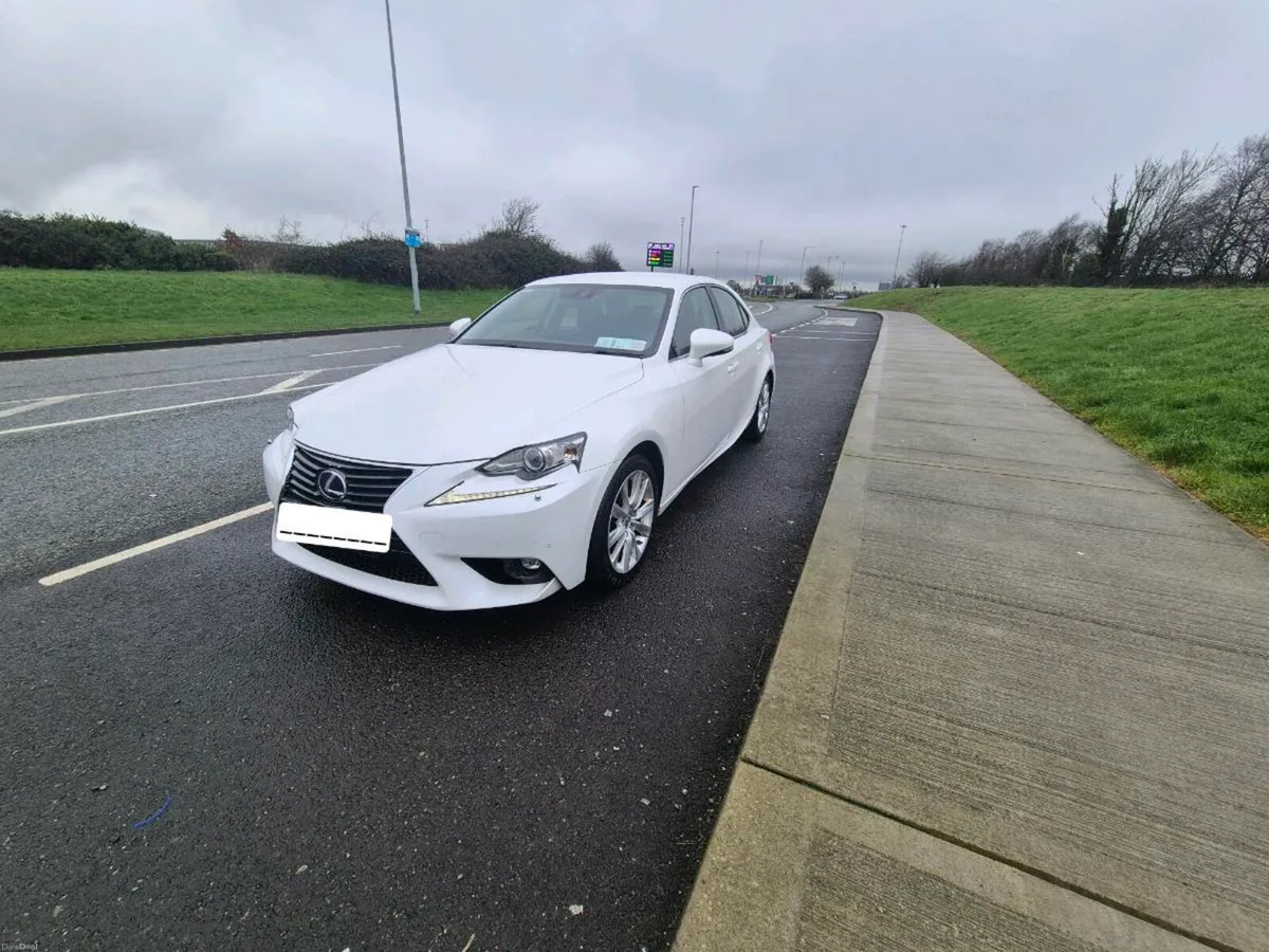 Lexus IS300h Pearl White 2015 2.5l petrol Hybrid - Image 3
