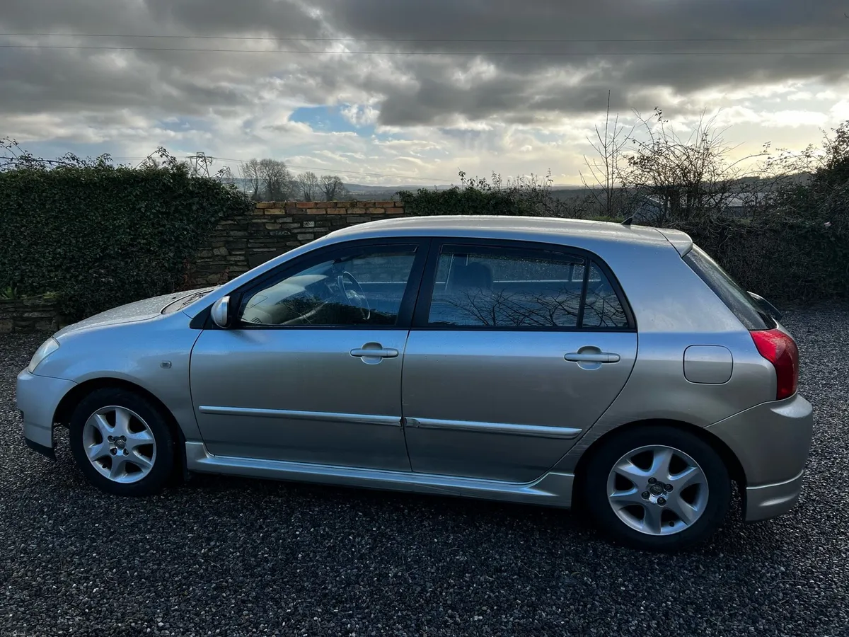 E12 Corolla - Image 3