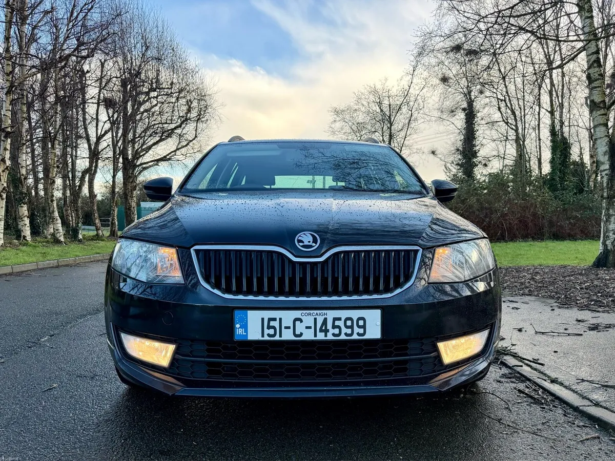 2015 Skoda Octavia 1.6TDI DSG ESTATE BLACK EDT NEW - Image 2
