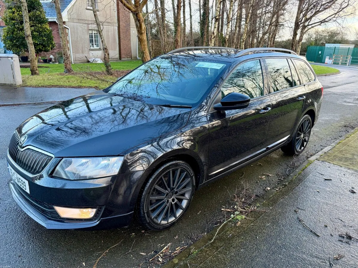 2015 Skoda Octavia 1.6TDI DSG ESTATE BLACK EDT NEW - Image 3