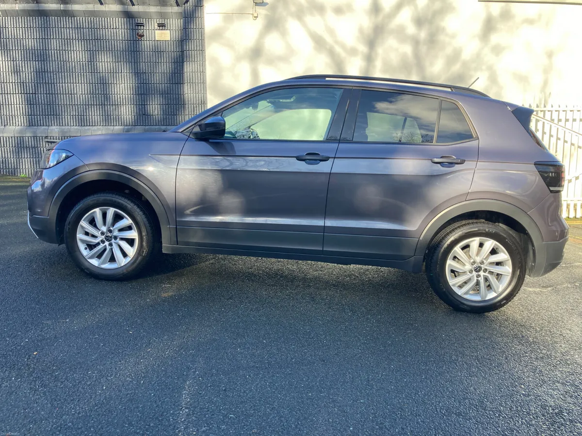 Volkswagen T-Cross 2023 - Image 4