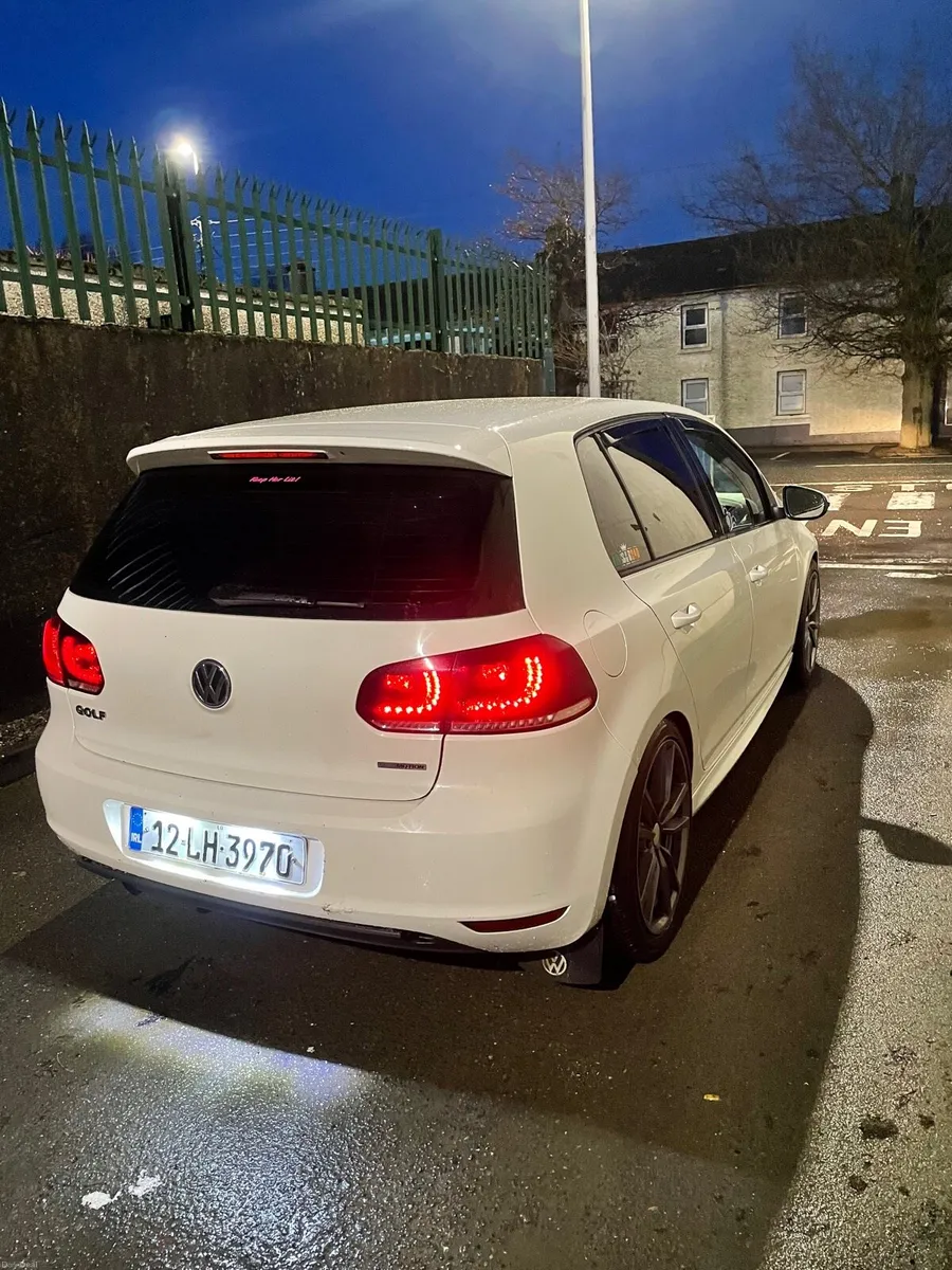 Volkswagen Golf - Image 1