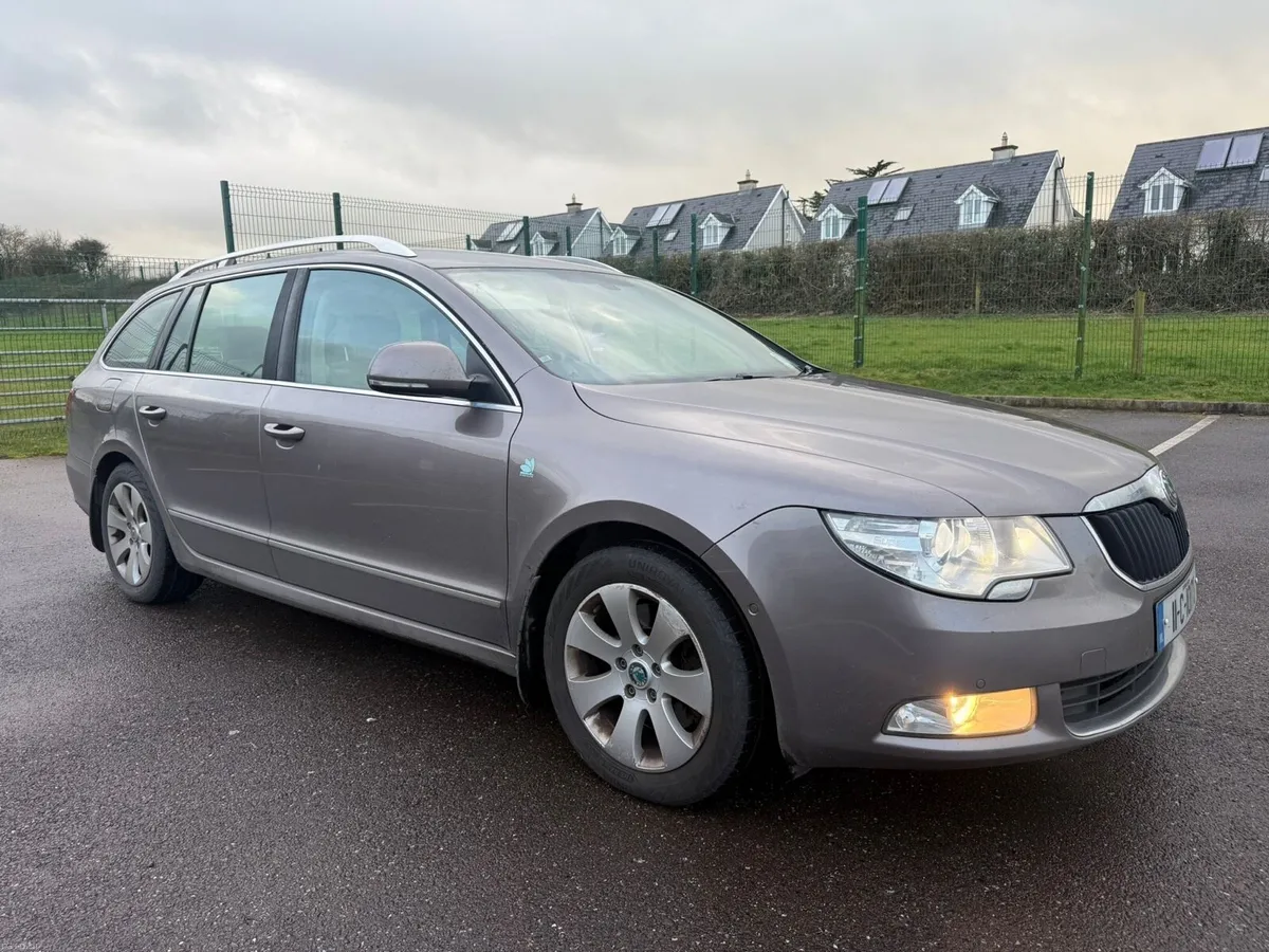 SKODA SUPERB ESTATE LOW KMS 1.6TDI NCT&TAX 2011 - Image 3