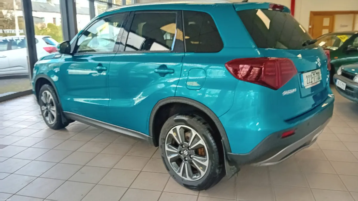 Suzuki Vitara 2022 1.5 Hybrid Auto - Image 3