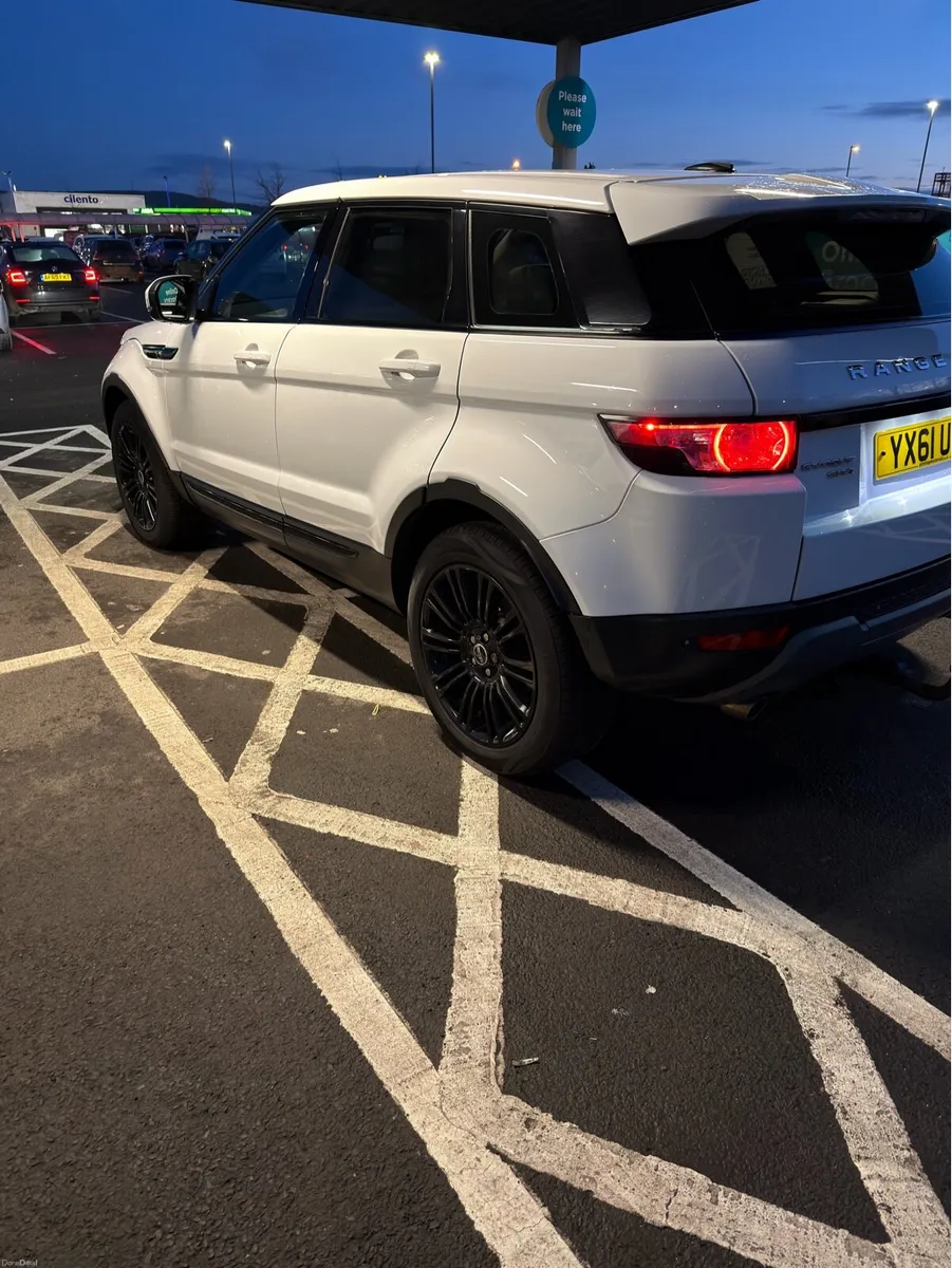 2011 Range Rover Evoque Automatic - Image 4