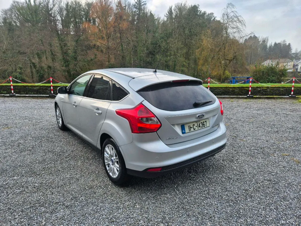 Ford Focus, Titanium High Spec, New NCT, Low miles - Image 4
