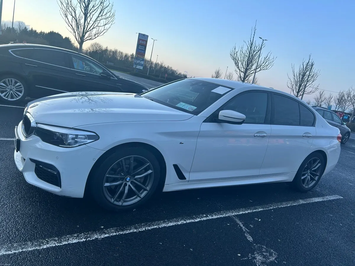 White 2018 BMW 5 series 520D xdrive Diesel - Image 3