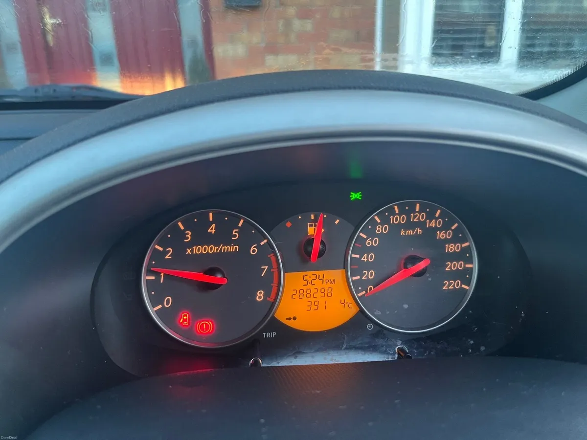 Nissan Micra 2010 - Image 2