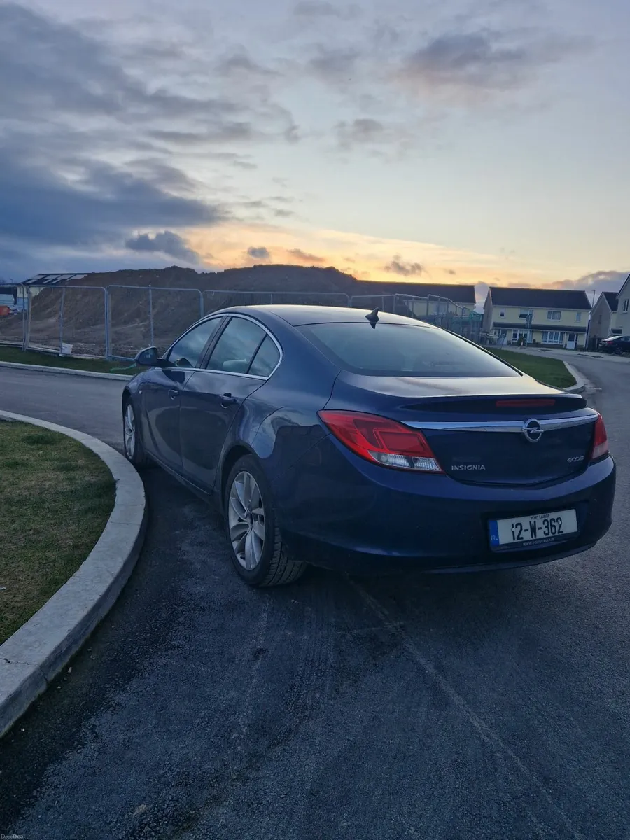 Opel Insignia 2012 Diesel.test and tax - Image 4