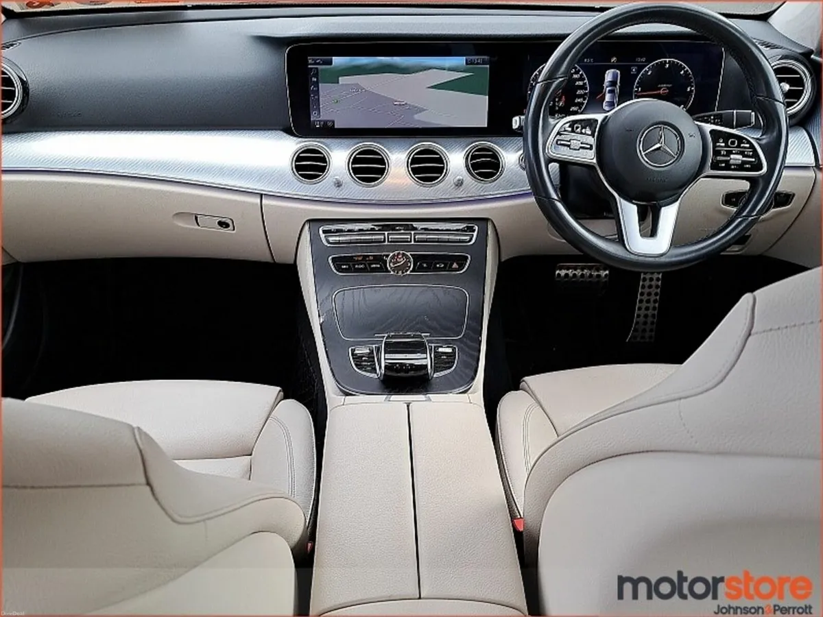 Mercedes-Benz E-Class E 220 D AVANTGARD 18% A/T - Image 4