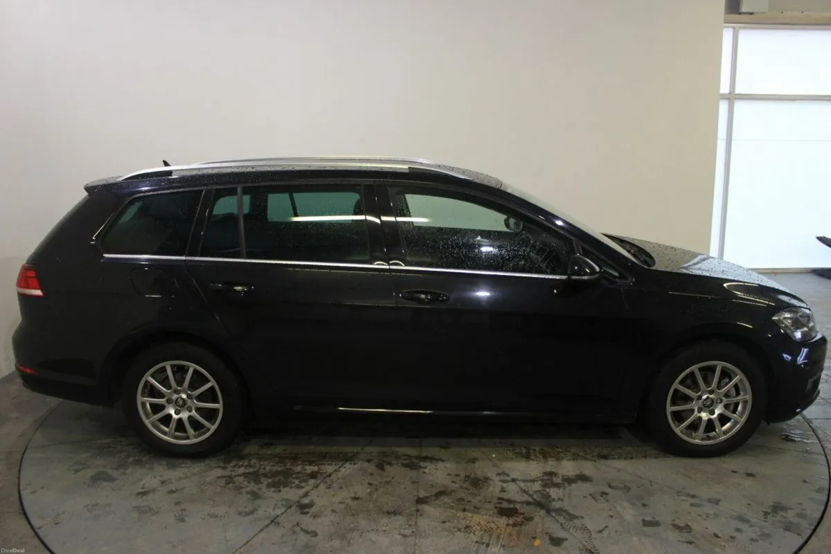 Volkswagen Golf 1.2TSI 5DR 85HP ESTATE DSG - TENDE - Image 4