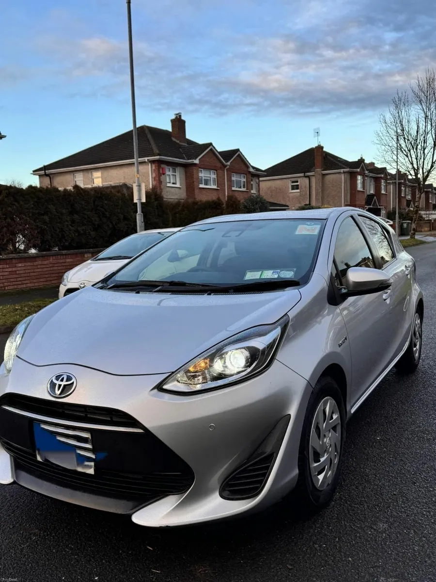 Toyota Aqua 2019 Hybrid Automatic (NCT Till 2028) - Image 3