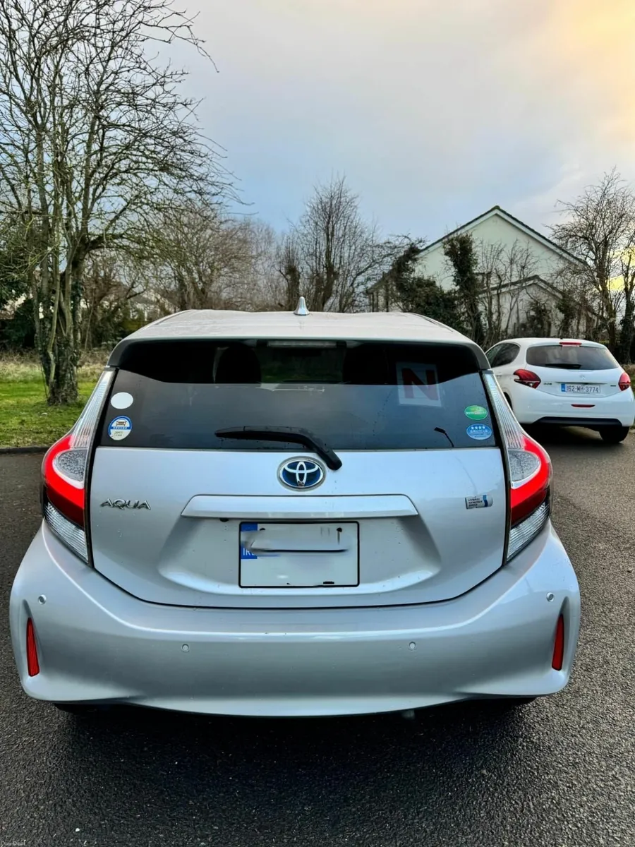 Toyota Aqua 2019 Hybrid Automatic (NCT Till 2028) - Image 4