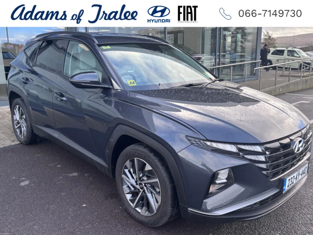 Hyundai Tucson IX35 EXECUTIVE 5DR - Image 1