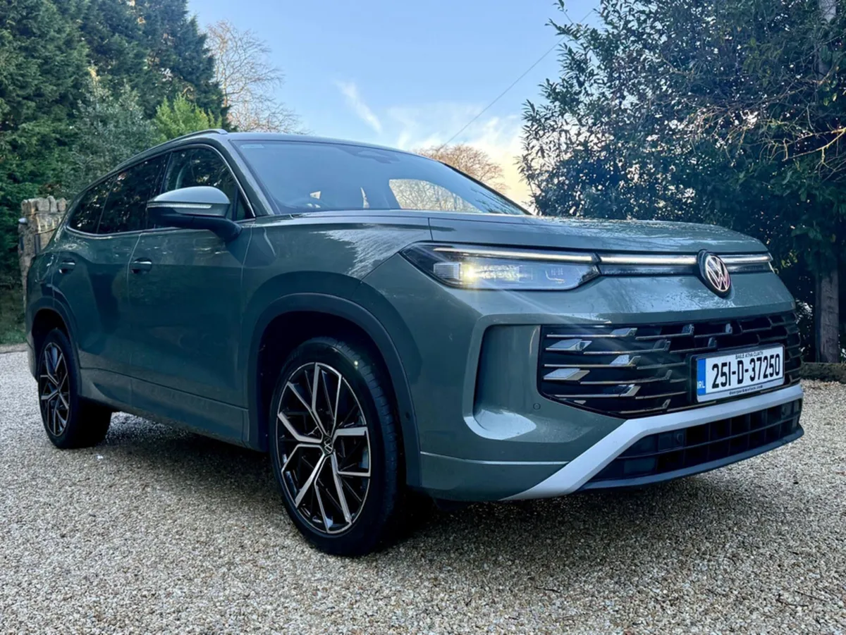 Volkswagen Tayron ELEGANCE 1.5 Plug-in E  Hybrid D - Image 1