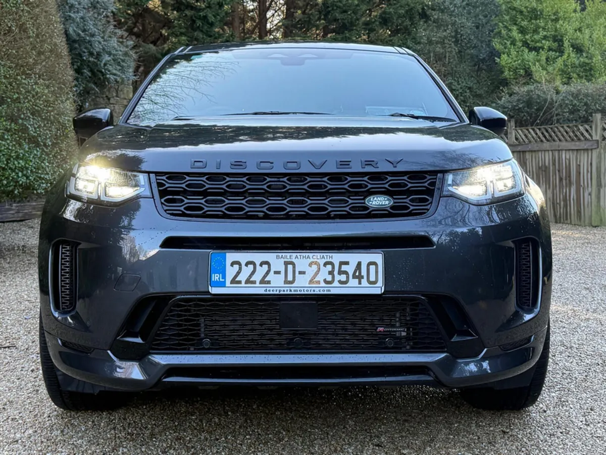 Land Rover Discovery Sport P300E URBAN EDITION - Image 4