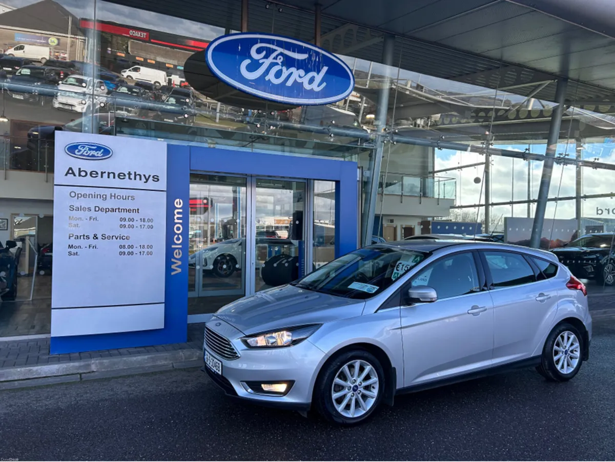 Ford Focus TITANIUM 1.0 ECOBOOST 12 125PS 4DR - Image 1