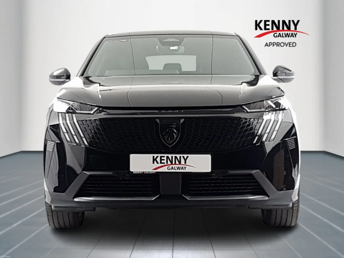 Peugeot 3008 *Deposit taken* ALLURE 1.2 MHEV 136 E - Image 2