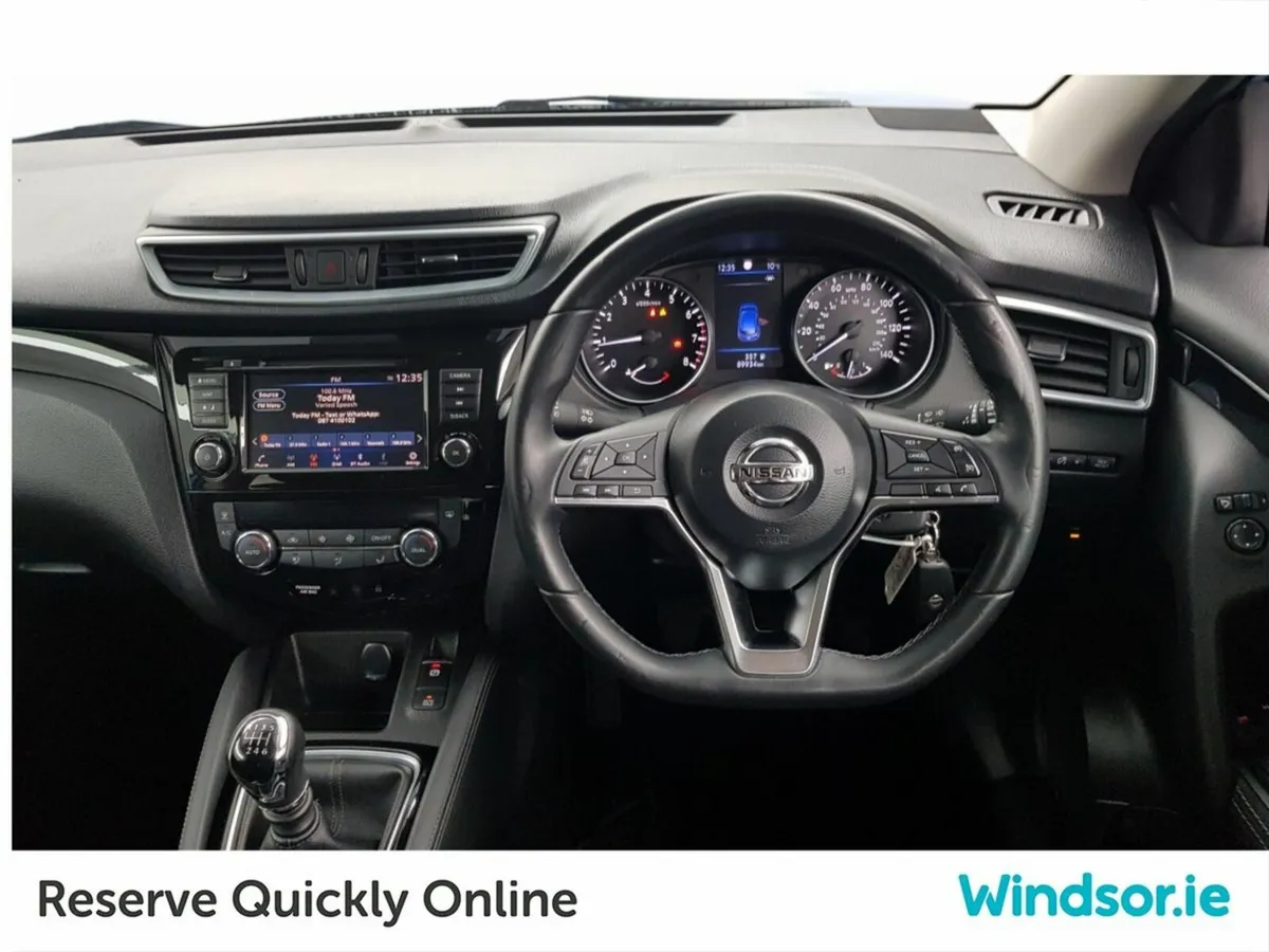 Nissan Qashqai 1.3 PET Acenta, Premium - Image 3