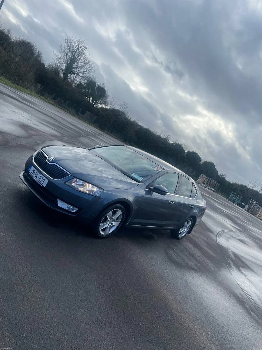 Skoda Octavia 1.6 Diesel (LOW KM) - Image 3