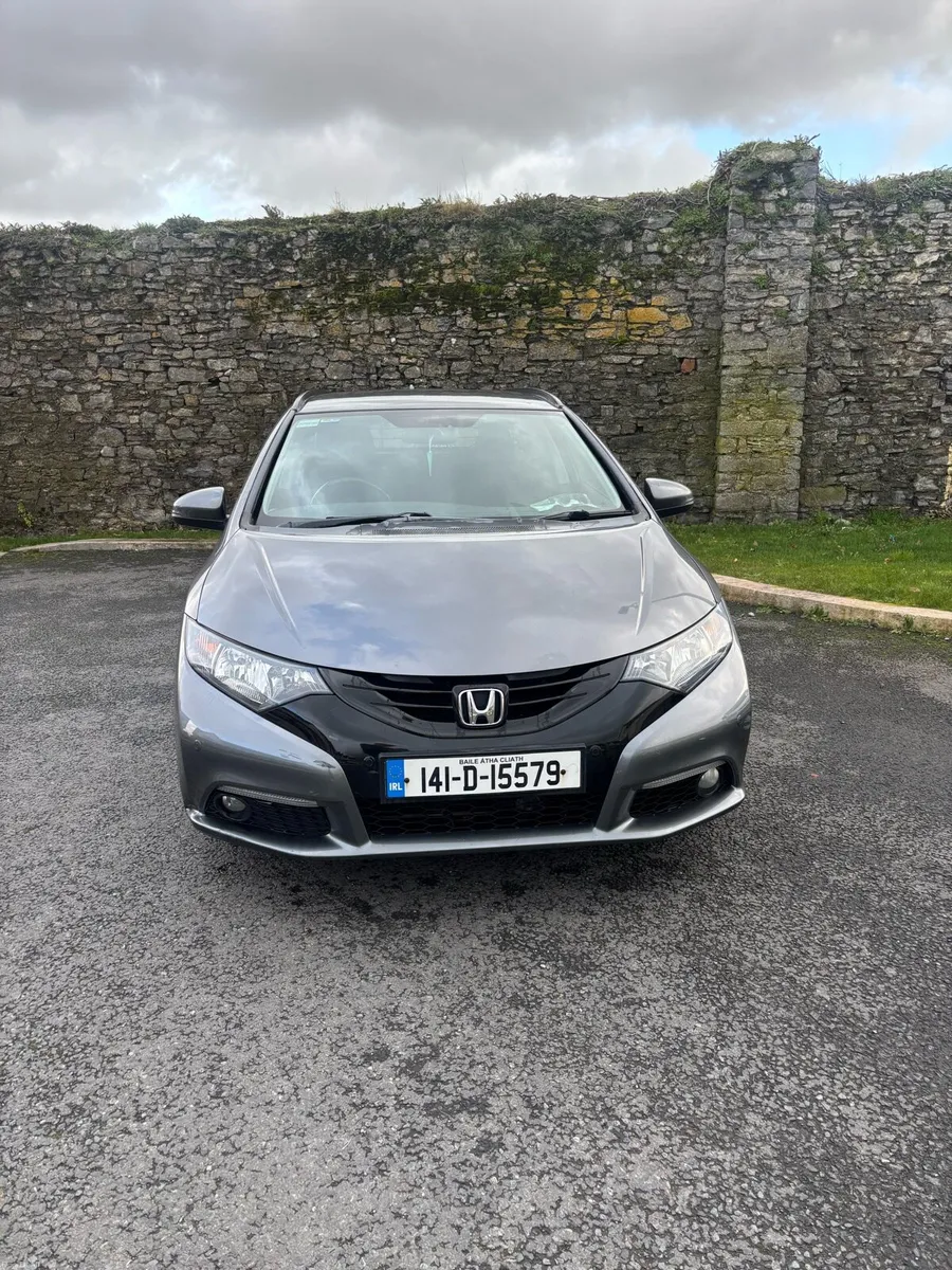 2014 Honda Civic for sale, new NCT low km - Image 2