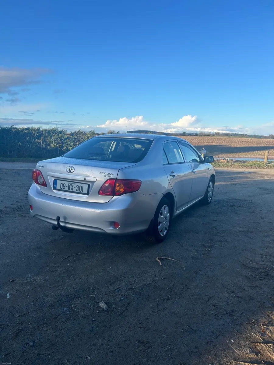2009 Toyota Corolla 1.4 petrol terra - Image 2