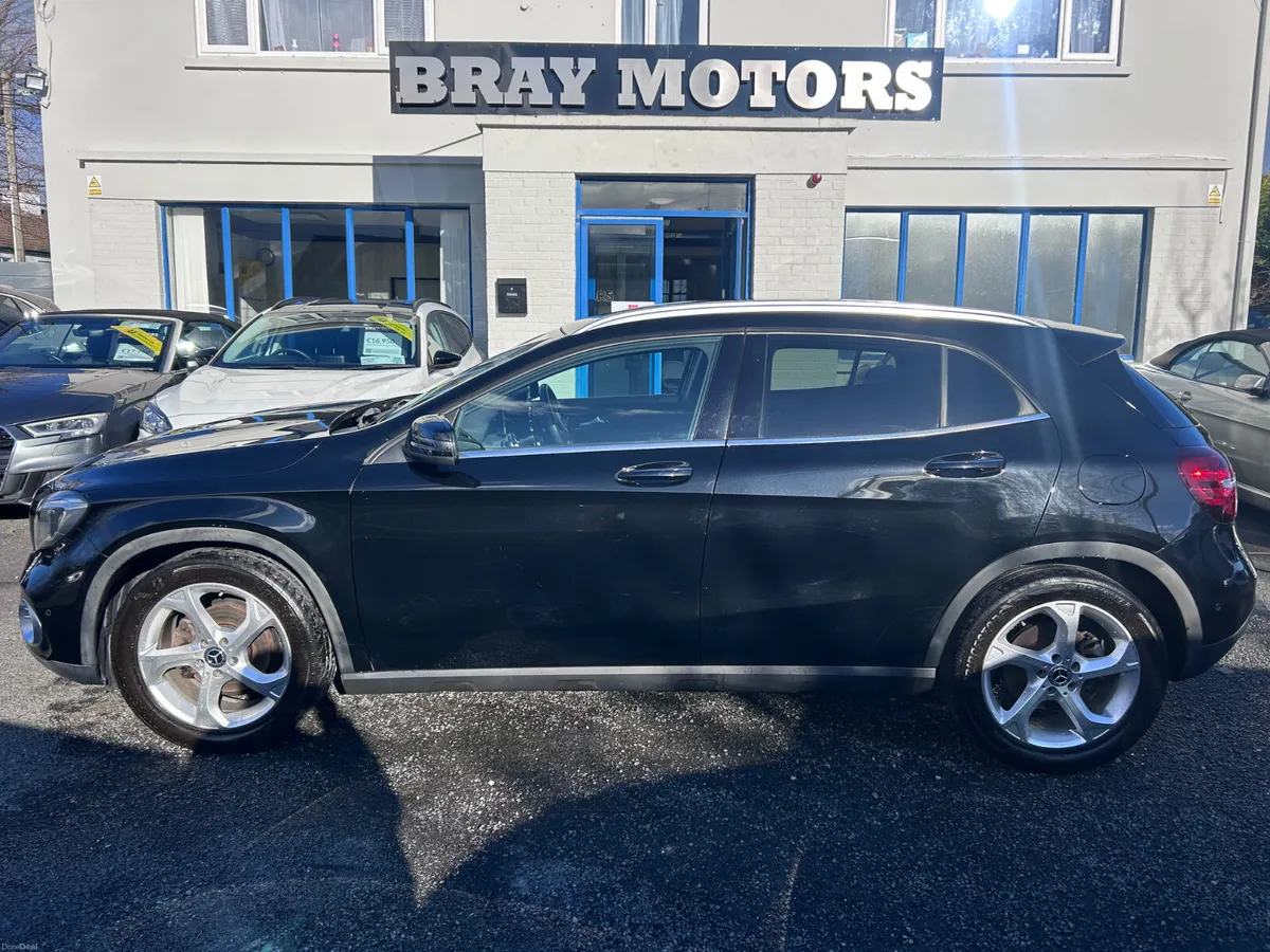 2017 MERCEDES GLA 180 URBAN PETROL AUTO LOW KMS - Image 3