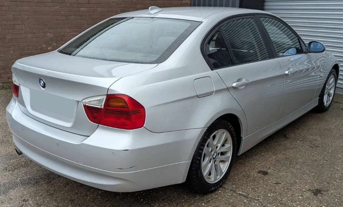 2008 BMW 318i - New NCT 03/27. Low KM. €2,595 - Image 4