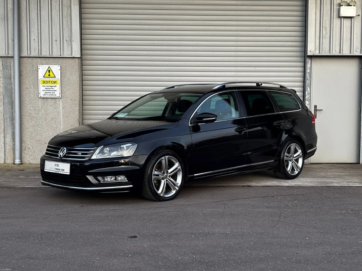 2015 Volkswagen Passat 1.4 TSI R-Line - Image 2