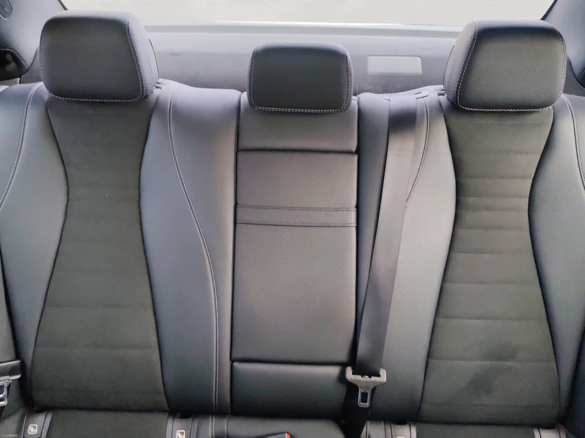 Mercedes-Benz E-Class Amg  Plug in hybrid - Image 4