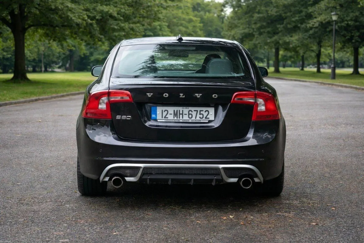 Volvo S60 T4 1.6L Turbo Automatic - Image 2