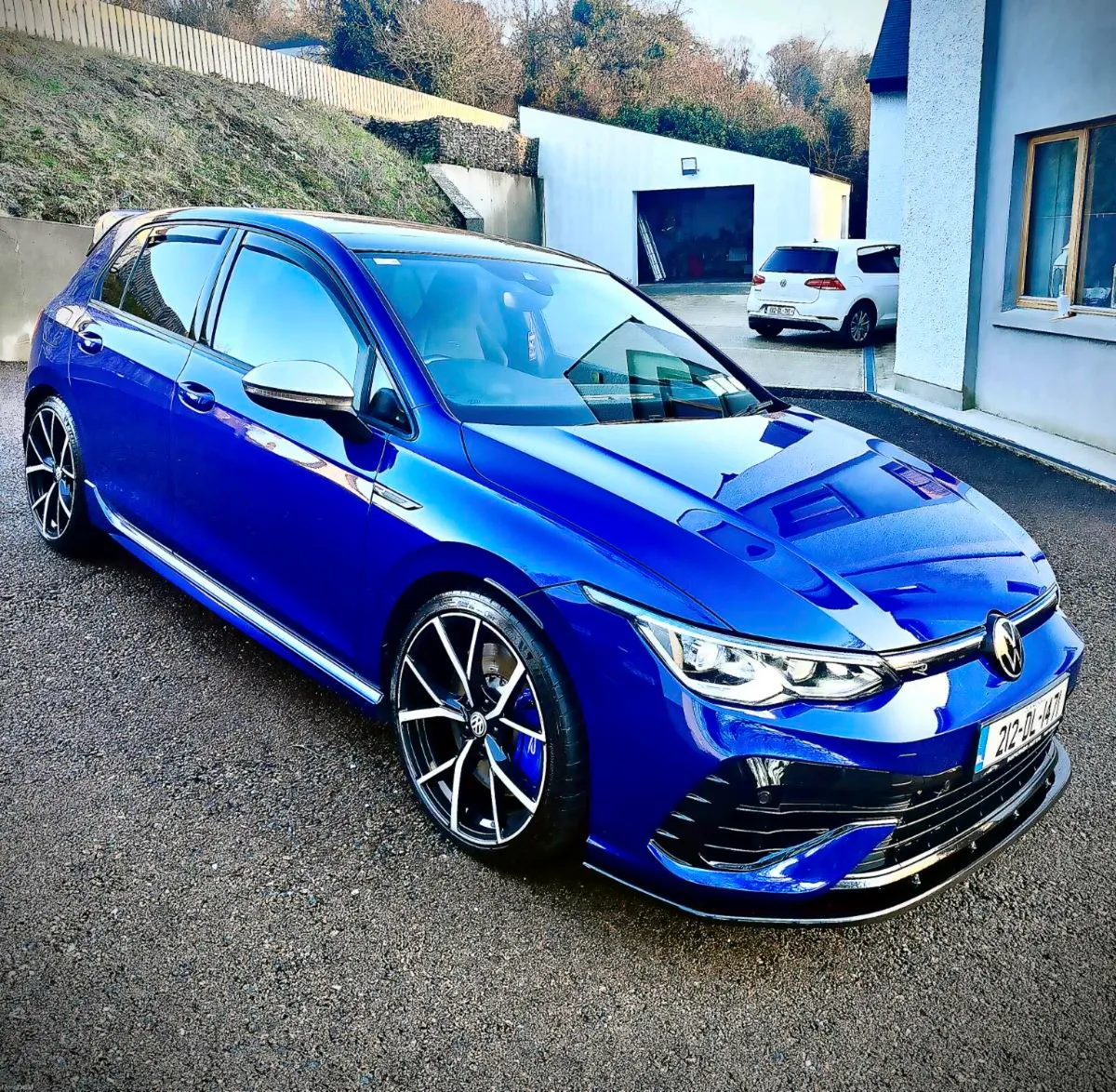 Volkswagen Golf R **Only 30000kms** - Image 1