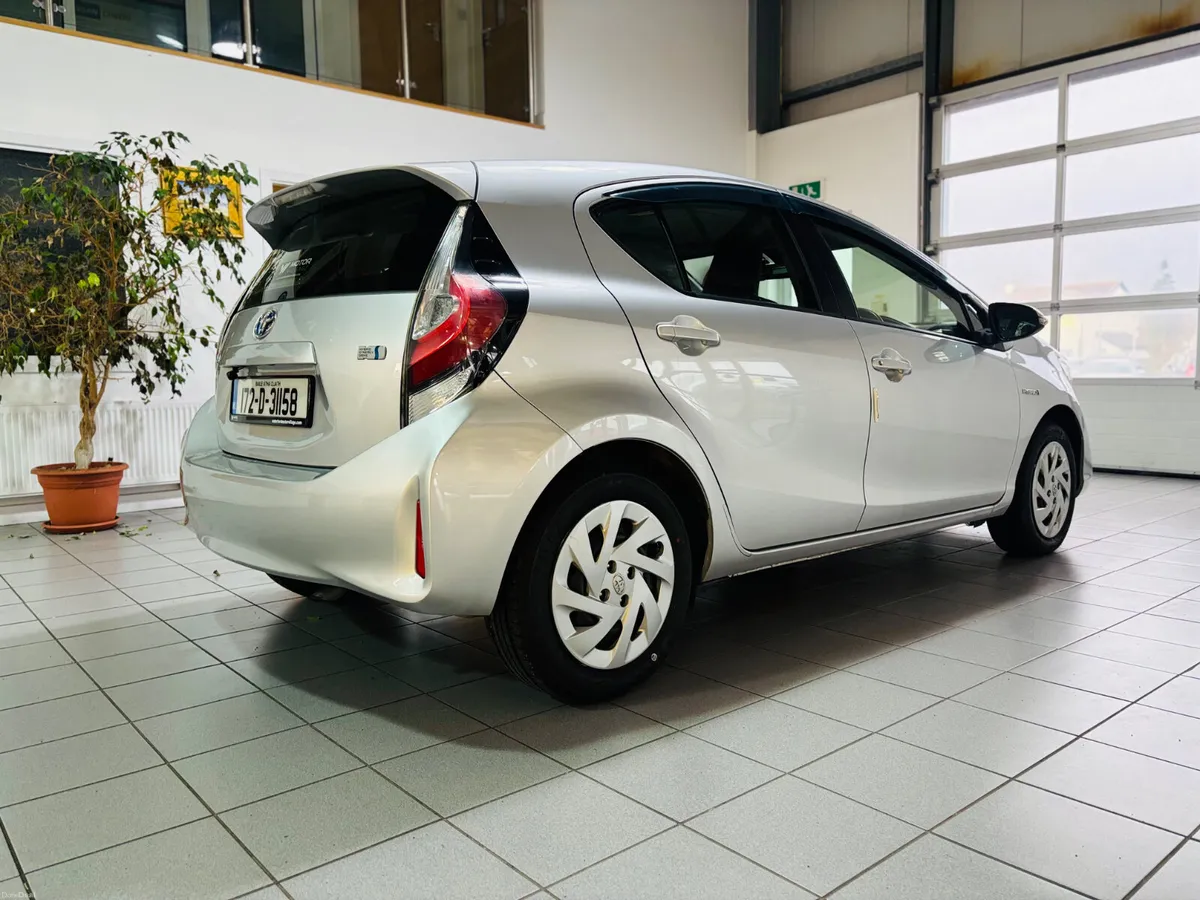 Toyota Aqua 2017 Hybrid - Image 4