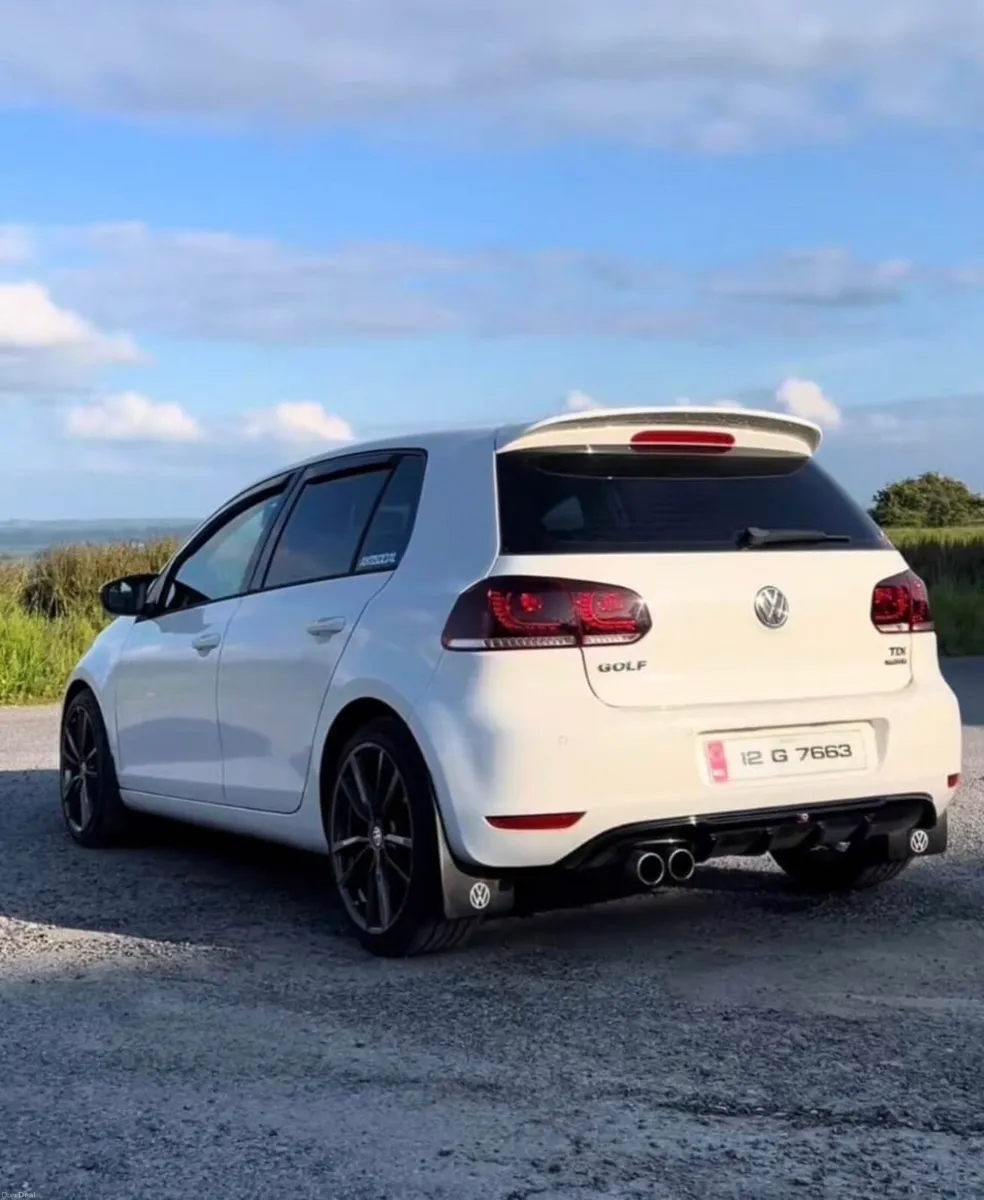 VW golf car - Image 1