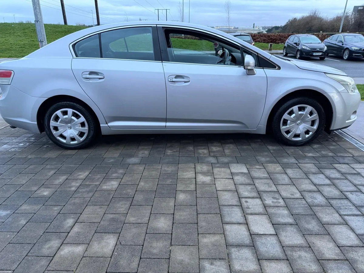 2010 Toyota Avensis Nct & Taxed Diesel - Image 2
