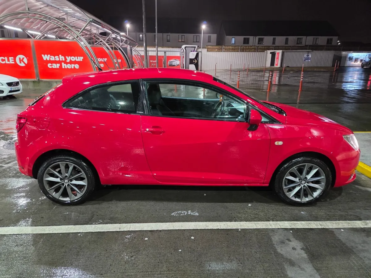 SEAT Ibiza 2015 - Image 1