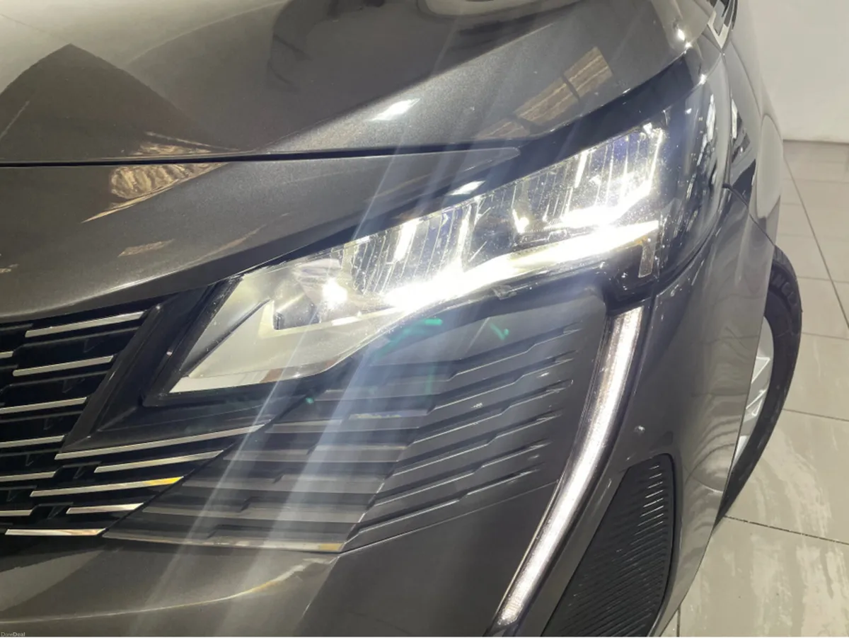 Peugeot 5008 ACTIVE 1.5 BLUE HDI  FULL SERVICE HIS - Image 5