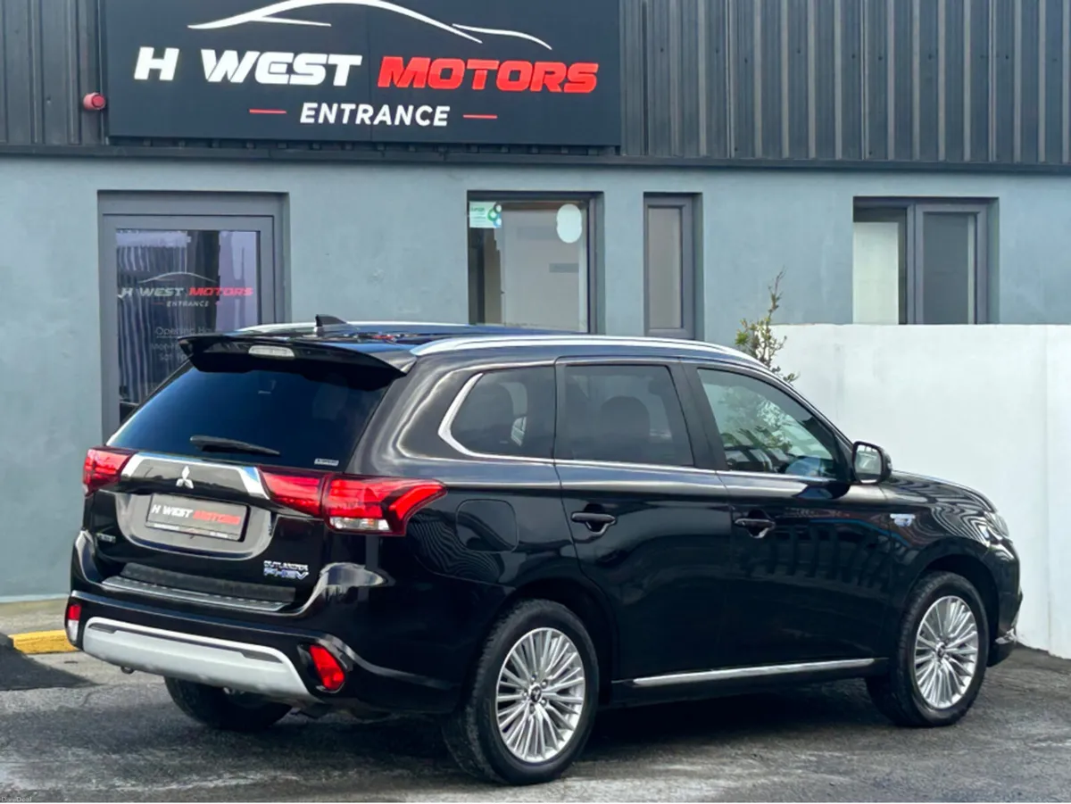 Mitsubishi Outlander 2.4 4H PHEV 221BHP 5 5DR AUTO - Image 3