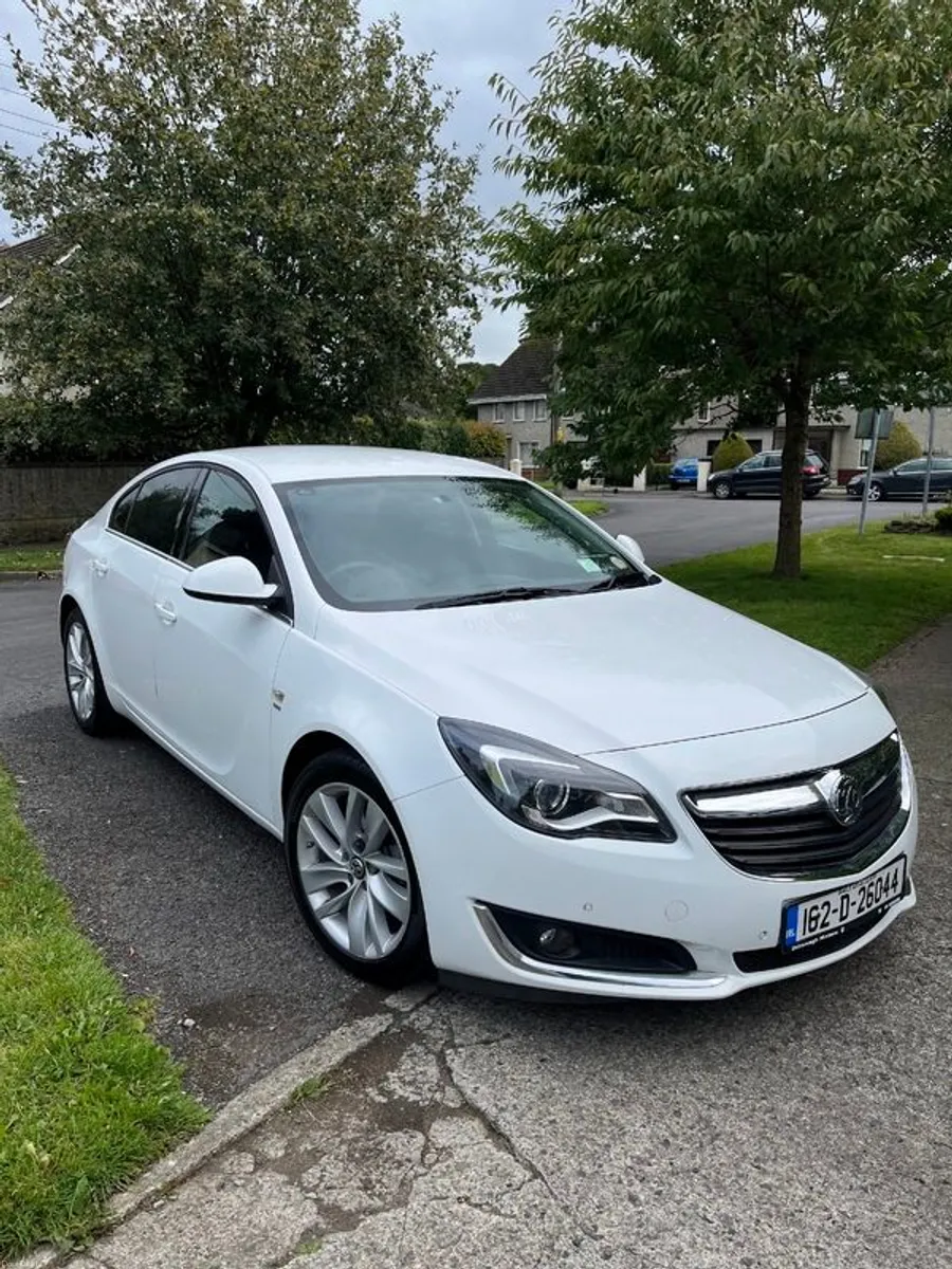 2016 Vauxhall Insignia - Image 1