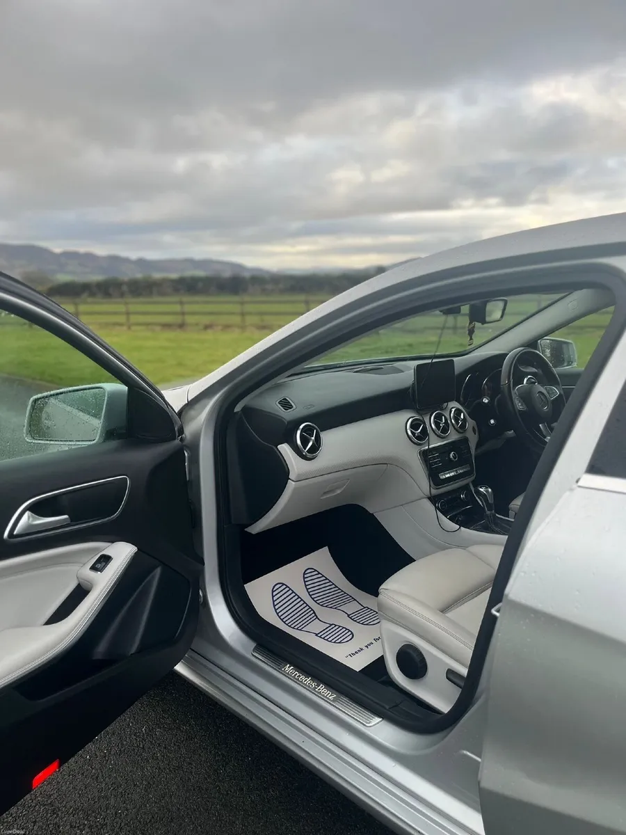 Mercedes-Benz A-Class 2018 - Image 3