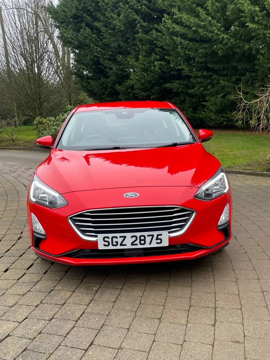 FORD FOCUS 1.0 ZETEC  RED - Image 4