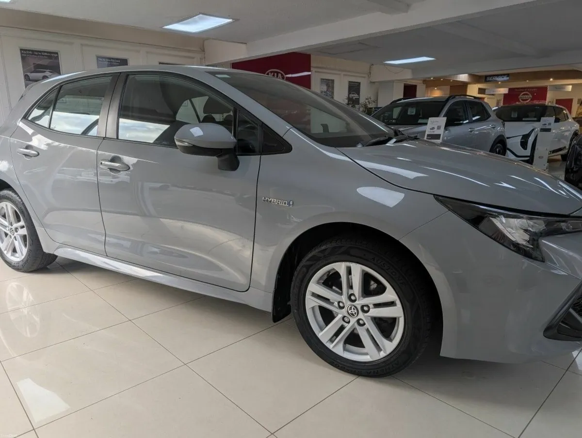 Toyota Corolla Hybrid Luna H/B 4dr - Image 4