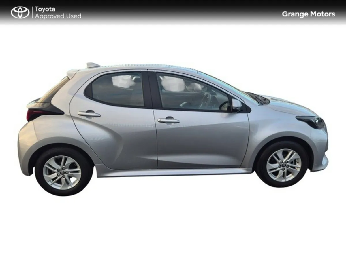 Toyota Yaris 1.5 PETROL LUNA 5DR 6 SPEED MANUAL - Image 4