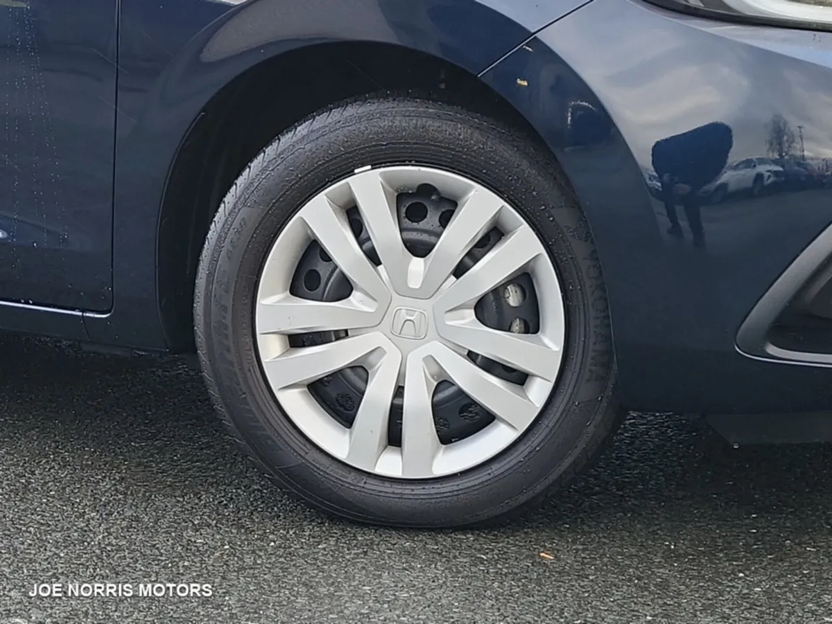 Honda Jazz 1.5 Hybrid Automatic - Image 5