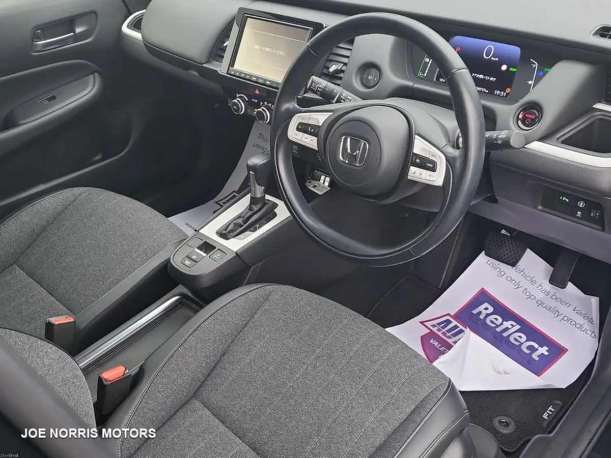 Honda Jazz 1.5 Hybrid Automatic Low mileage - Image 6