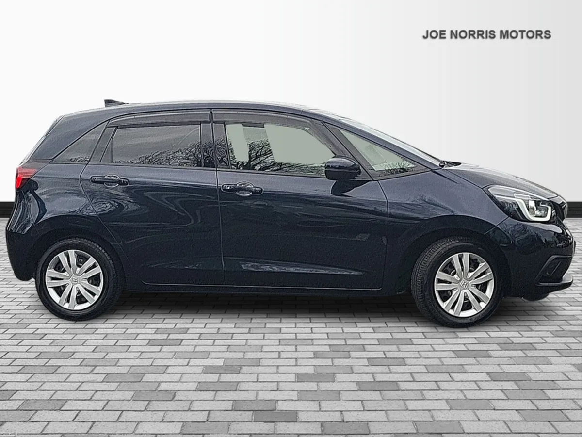 Honda Jazz 1.5 Hybrid Automatic Low mileage - Image 4