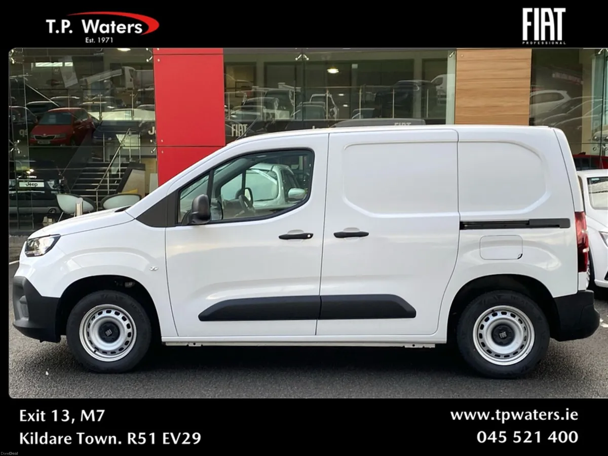 Fiat Doblo 1.5 SWB - 650KG - TECNICO - REVERSING C - Image 5