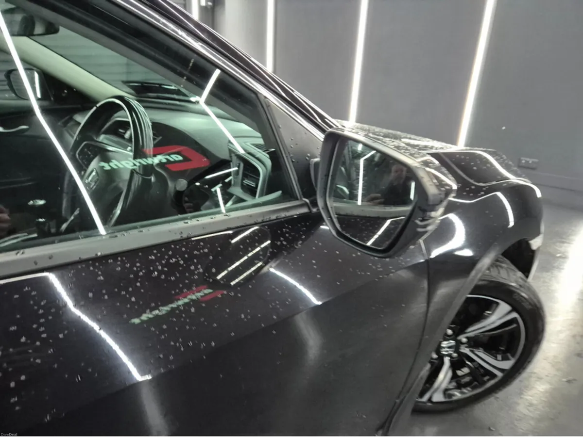 Honda Civic 4DR 1.0 124BHP SMART PLUS - Image 3