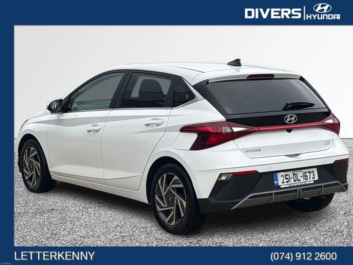 Hyundai i20 Deluxe Plus - Image 2